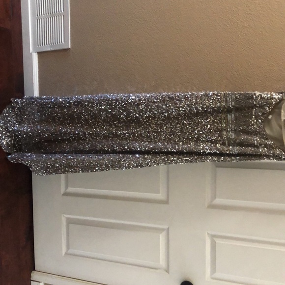 Prom dress used in good condition - Picture 6 of 8